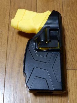 画像1: カリフォルニアハイウェイパトロール支給テイザー用ホルスター(ブラックホーク）＆テイザーレプリカＳＥＴ