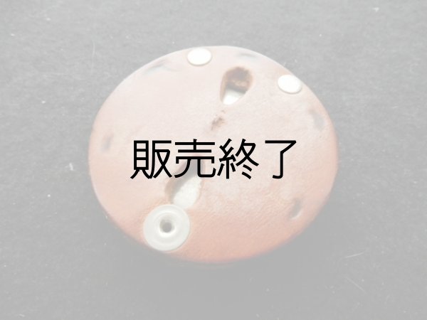 画像1: ラウンドバッジホルダー　茶 (1)